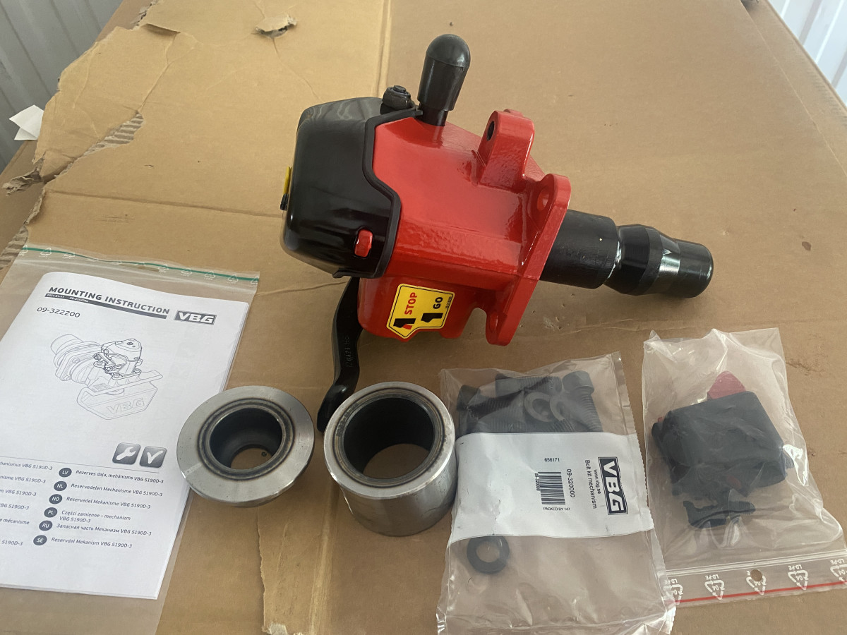 Комплект втулок запорного пальца ТСУ VBG 5190D (верх + низ) VBG 09129300
