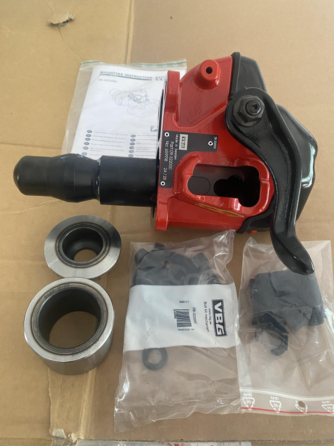 Комплект втулок запорного пальца ТСУ VBG 5190D (верх + низ) VBG 09129300